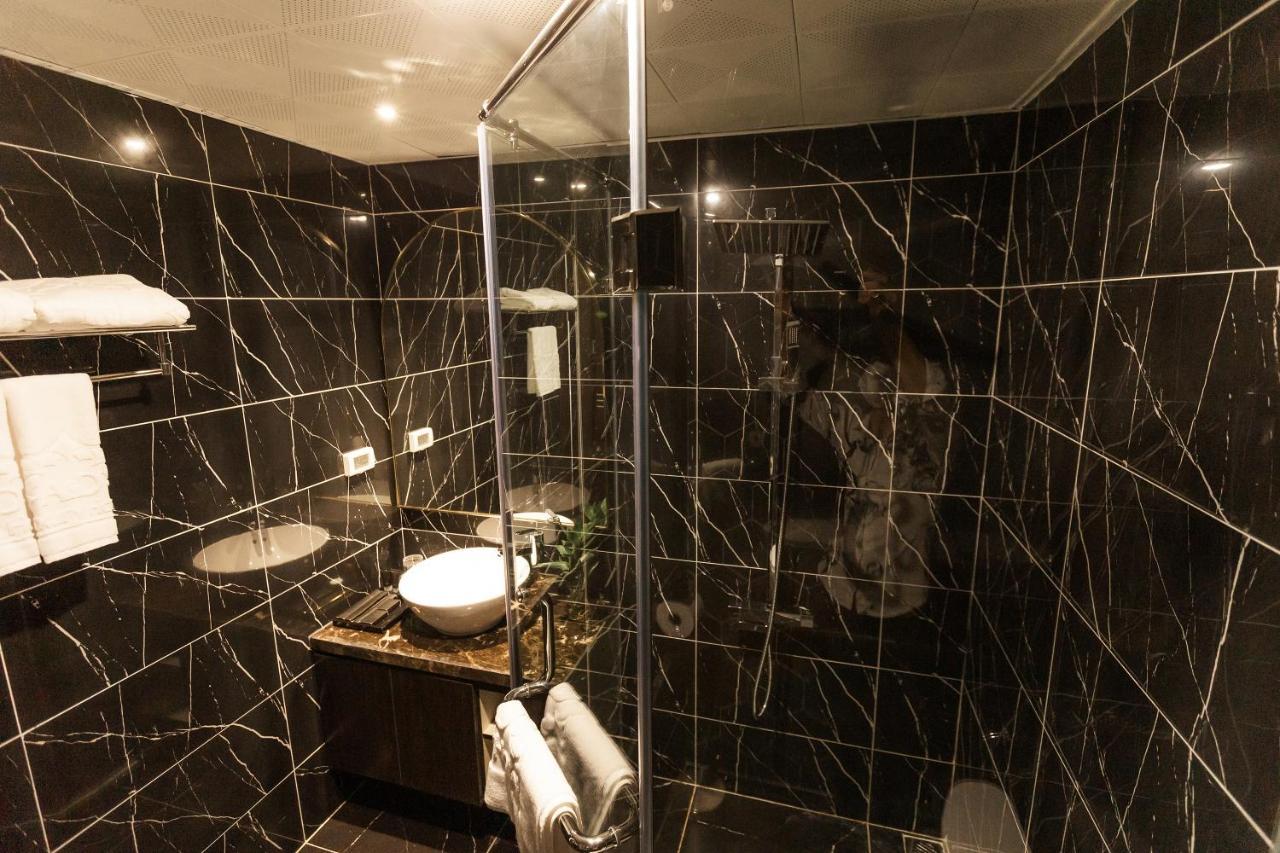 Hong Van Hotel Hanoï Extérieur photo