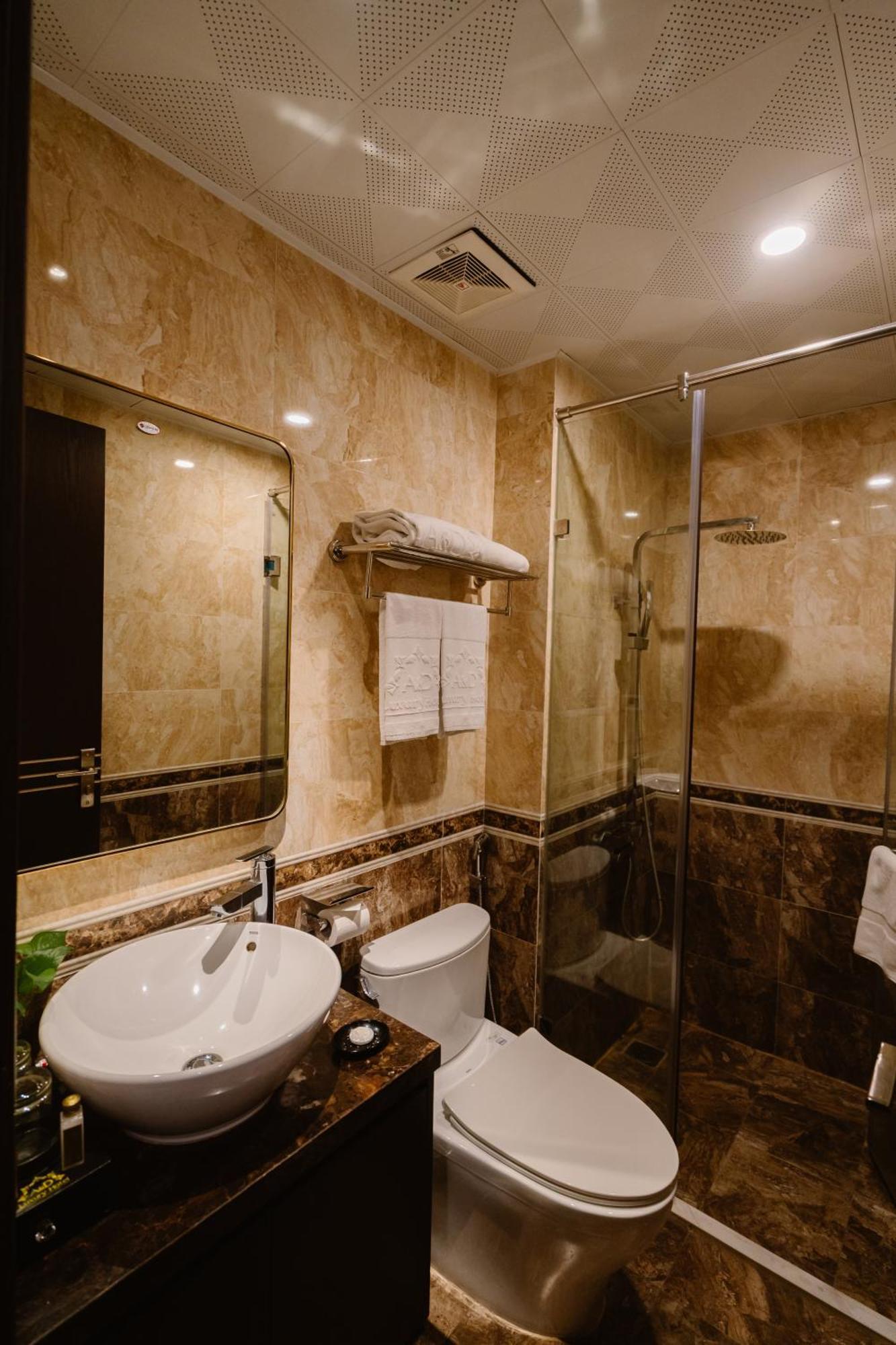 Hong Van Hotel Hanoï Extérieur photo